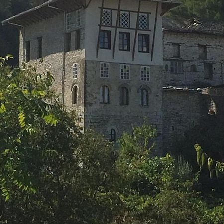 Konaku Guest House Gjirokastër Exterior foto