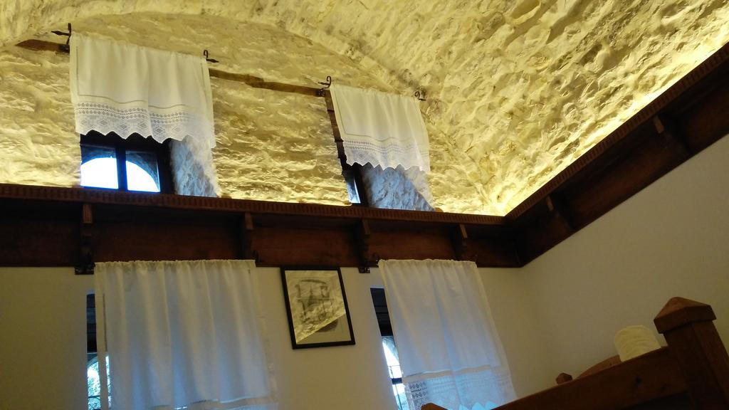 Konaku Guest House Gjirokastër Exterior foto