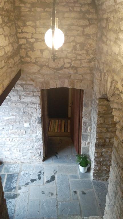 Konaku Guest House Gjirokastër Exterior foto