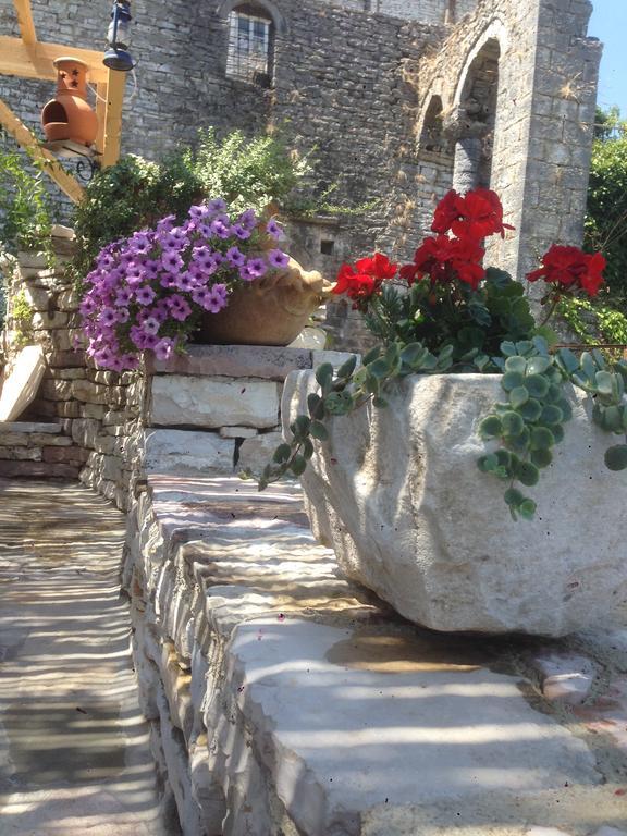 Konaku Guest House Gjirokastër Exterior foto