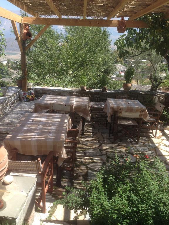 Konaku Guest House Gjirokastër Exterior foto