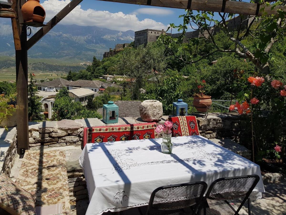 Konaku Guest House Gjirokastër Exterior foto